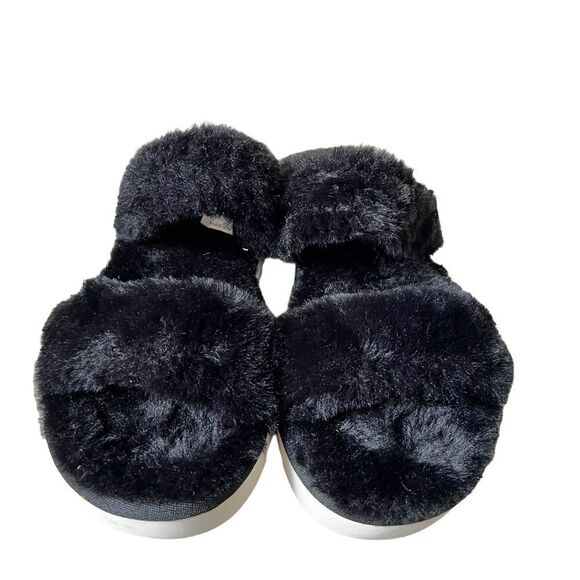 KOOLABURRA BY UGG FUZZ ON FAUX-FUR SLIDE ON BLACK SANDALS - Picture 3 of 12